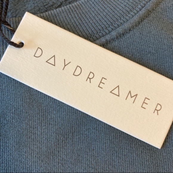 Daydreamer Flower Logo Boyfriend
Crew Neck Sweatshirt in Vintage Black - Picture 6 of 9
